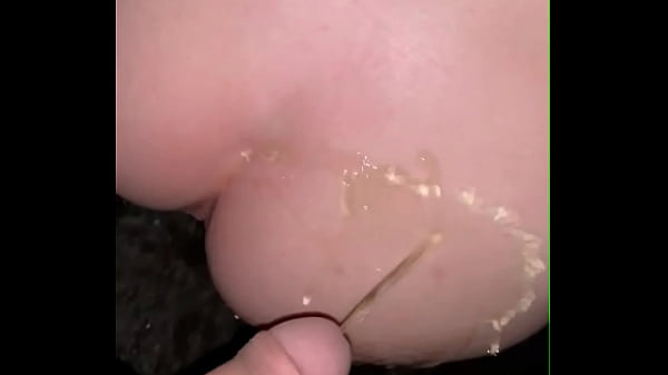 Oops , peeing on Miami Beach . He Piss on my ass hole & Pussy i squirt