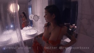 Asian escort fucks her client
