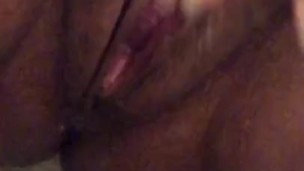 Piss and pussy play