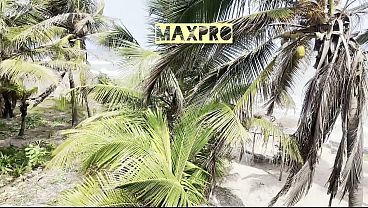 Enjoy the beautiful beach breeze in Africa by Luna
